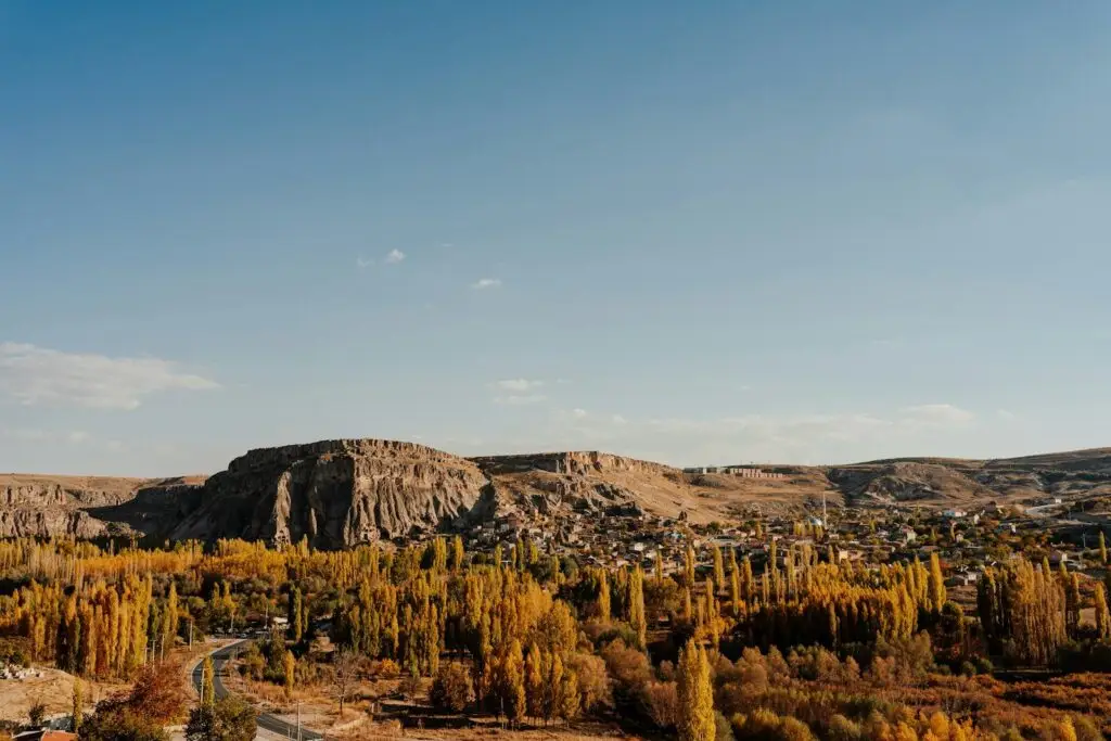 When to plan a Cappadocia honeymoon — late April–May or late September–October